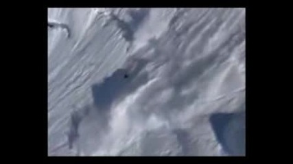 Amazing Snowboarding Action - Avalanches