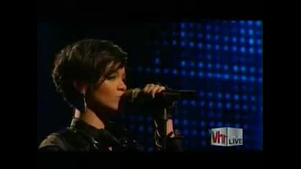 Rihanna - Rehab(pepsi Super Smash Bowl 2009)