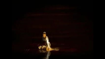 Black Eyed Peas - Boom Boom Pow new music video 2009