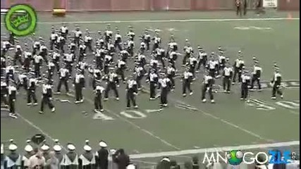 Луд кавър на Party Rock Anthem на Lmfao