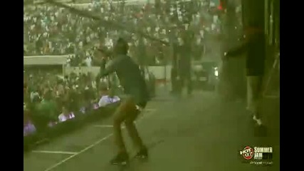 Wiz Khalifa - Black and Yellow [live]