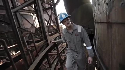 Wiz Khalifa - Work Hard Play Hard