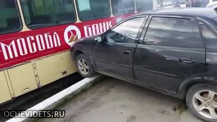 Кола без шофьор Удря автобус