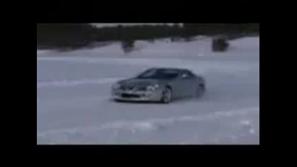 Drift s Mercedes Slr prez zimata