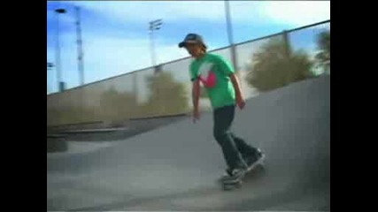 11 годишен скейтър