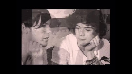 Larry Stylinson - Чувствам как се влюбвам в теб