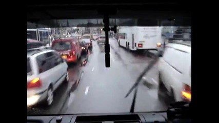 Как се дава път на пожарна кола в Холандия