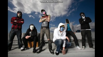 Hollywood Undead- Bitches