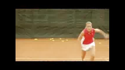 Ядосана тенисистка 