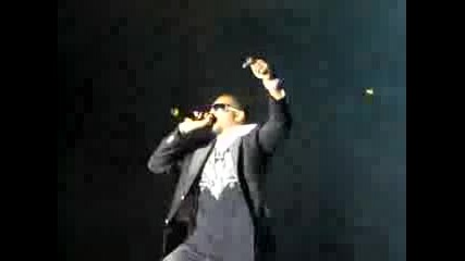 Sean Paul Talking To The Crowd