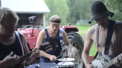 Thunderstruck by Steve'n'seagulls (live)