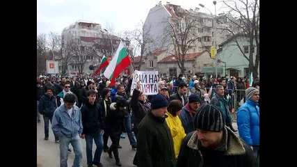 Най-запомнящите Се Снимки От Протеста Във Варна 17.02.2013