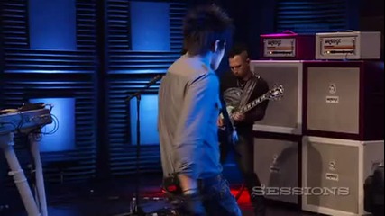 Adam Lambert - Strut ( A O L Music Sessions) ( H Q )