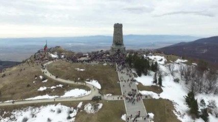 С дрон над връх Шипка в разгара на празненствата