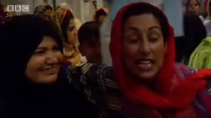 Bbc Saira Khans Pakistan - Tomb Worship 