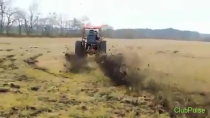 Трактор с турбо само за дрифт