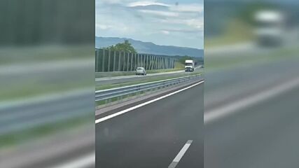 Кола беше забелязана да се движи в насрещното по АМ "Тракия"