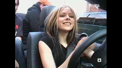 Avril Lavigne Кара Кола