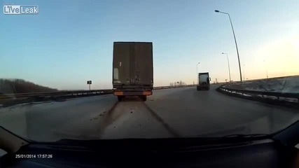 Руски Тир се разпада в движение