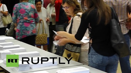 Испания: Кметицата на Барселона Ада Колау събира гласове в Каталунските избори