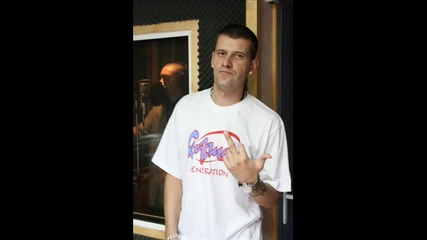 42 - Върху _40oz_ на D12