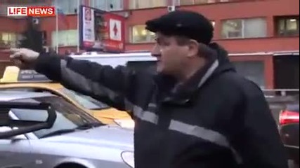 Луд шофьор в Москва прави мазало 