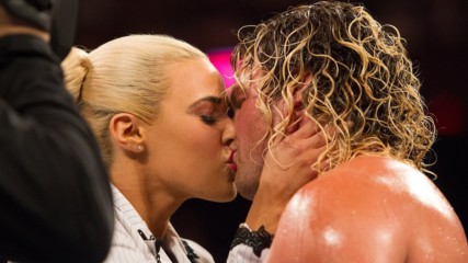 Surprising Superstar smooches: WWE Playlist