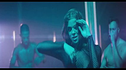 Hailee Steinfeld & Grey - Starving ft. Zedd, 2016