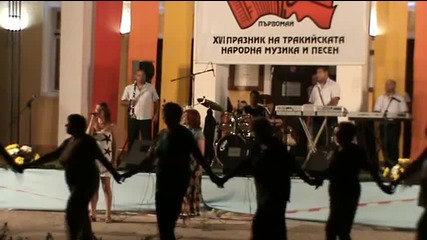 " Празник на тракийската народна музика и песен" Първомай 2014-орк. Славей-2 част M2u00617