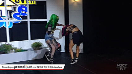 Shotzi Blackheart returns to fight off Dakota Kai: NXT TakeOver: In Your (WWE Network Exclusive)