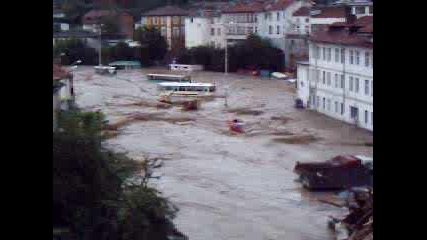 Наводнението В Смолян 2005г.