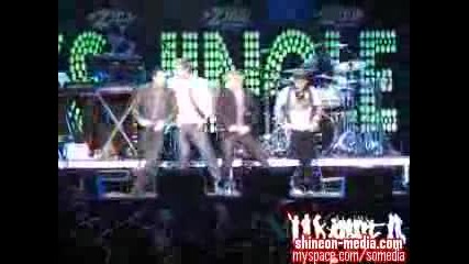 Backstreet Boys - Everybody (Backstreets Back) (Live)