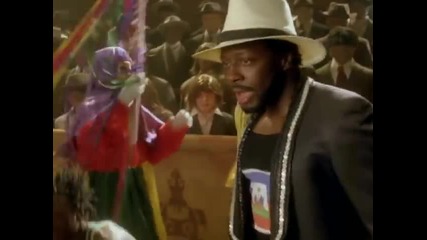 Shakira - Hips Don't Lie ft. Wyclef Jean