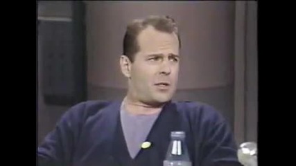 Брус Уилис в шоуто на Дейвид Летърман през 1990 / Говори за филма си Умирай Трудно 2