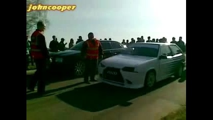 Лада Самара vs Chrysler 300c