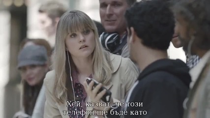 Samsung Makes Fun of Apple iphone 5 (bg sub)
