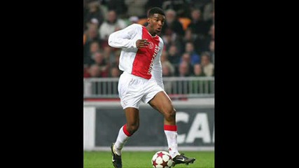 Ryan Babel Pics...