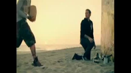 Travis Mccoy Ft. Bruno Mars - Billionaire (official Video 2010) Vbox7 