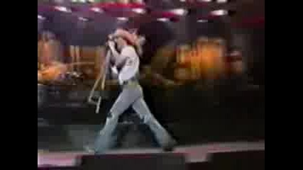 Guns N Roses - Down To Farm (live)