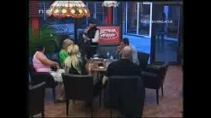 Стоян пребива Елеонора заради Давид Big Brother F - 07.04.10 