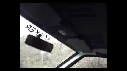 3 Kicker Solo X 18 im Renault Rapid 
