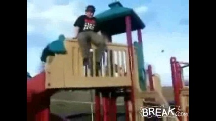 Дбелак пада много яко Смях 