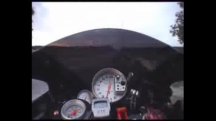 Honda Cbr Fireblade Turbo Прави 360kmh на Четвърта