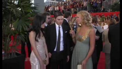Zanessa - Red Carpet Interview At The Golden Globe Awards 09 (HQ)