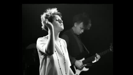 Cocteau Twins - I Wear Your Ring