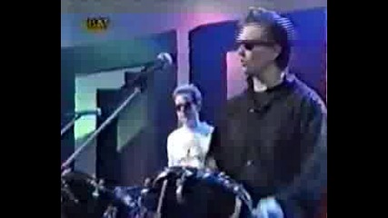 Depeche Mode - Personal Jesus (live) 1989