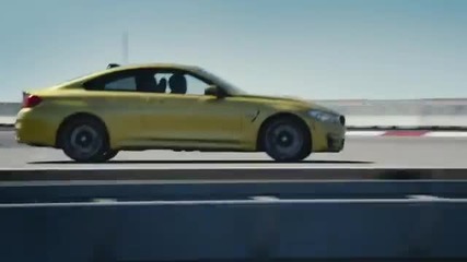 Bmw M4 -дрифт на самолетоносач