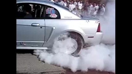Як Burnout С Mustang 