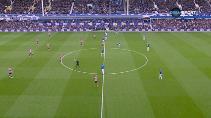 Everton vs. Brentford - 1st Half Highlights