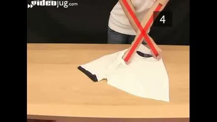 Как да сгънеш тениска за 2 секунди